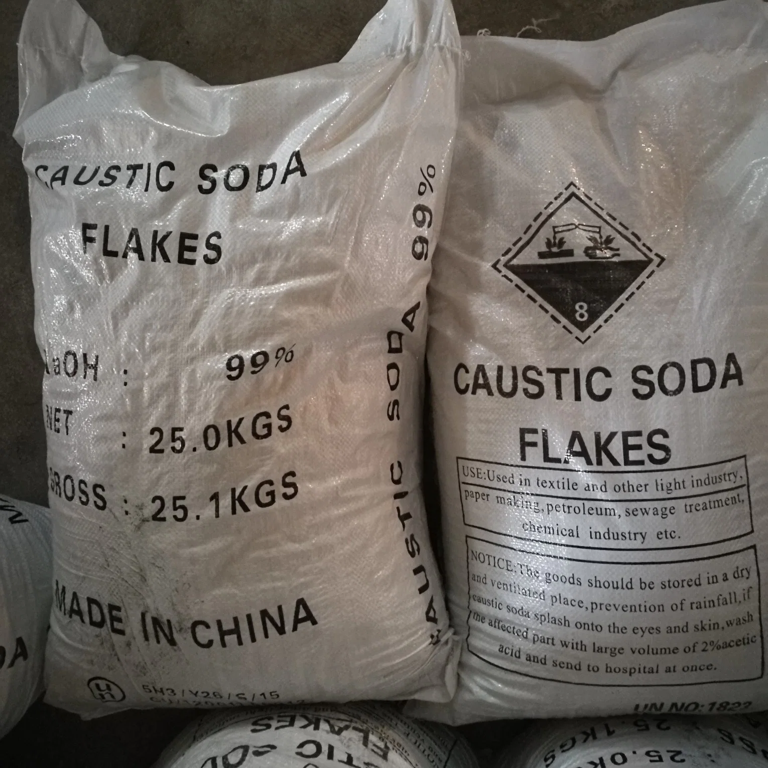 Caustic Soda Flakes and Pearls