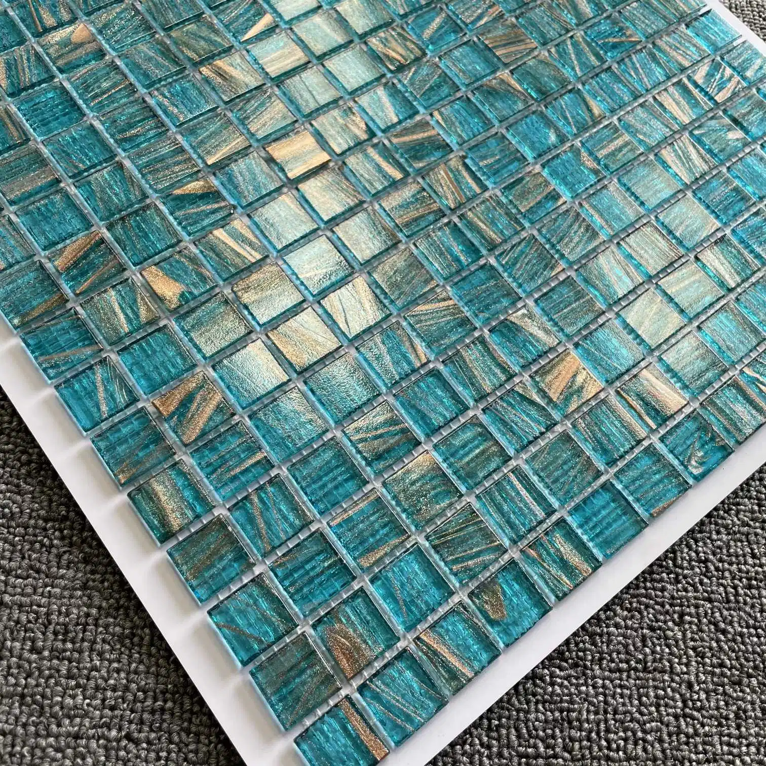 Foshan Decorative Building Material Blue Swimming Pool Glossy Crystal Glass Mosaic Flooring Wall Tiles