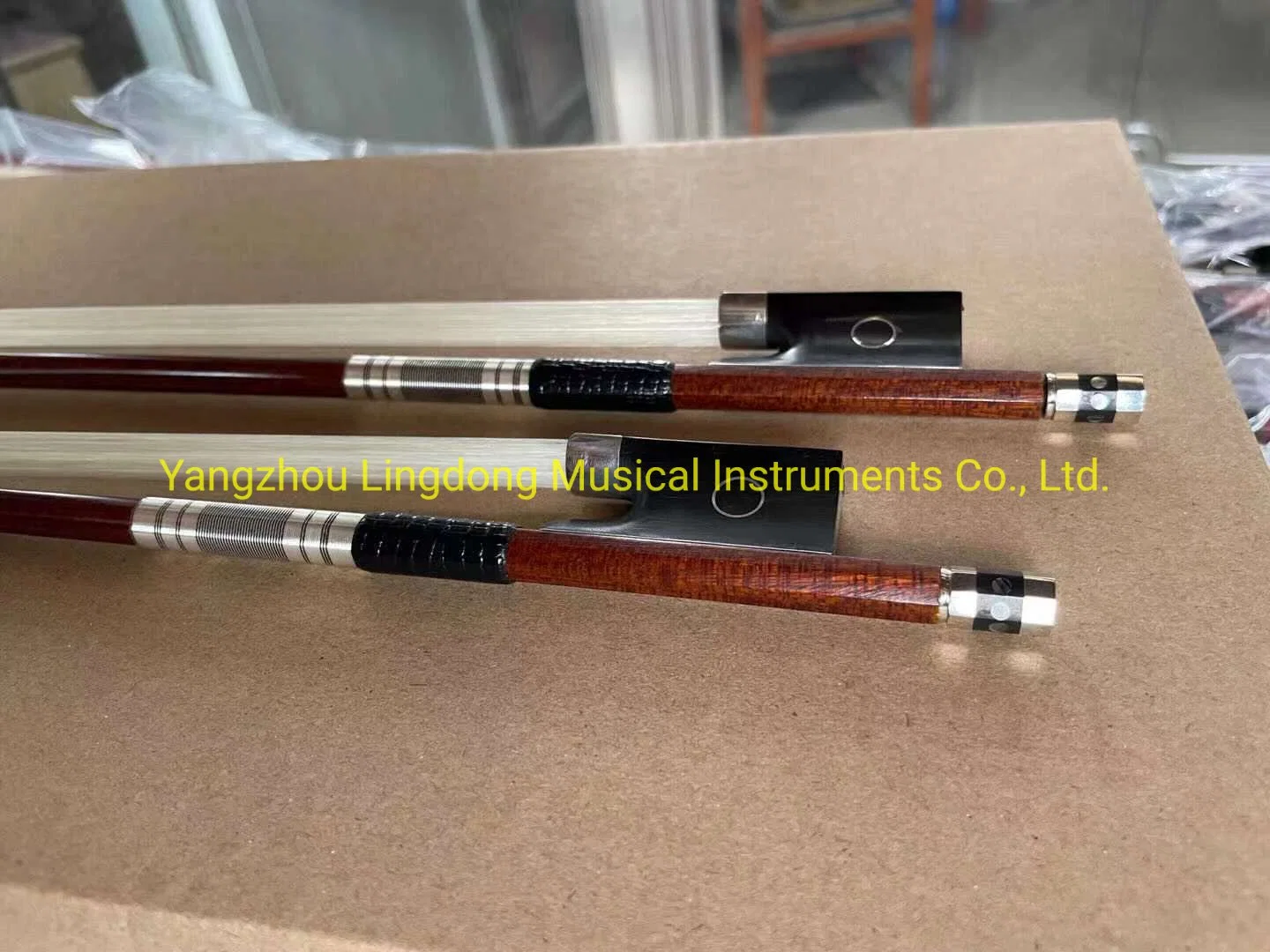 Wholesale/Supplier Pernambuco Carbon Fiber Violin Bow in China