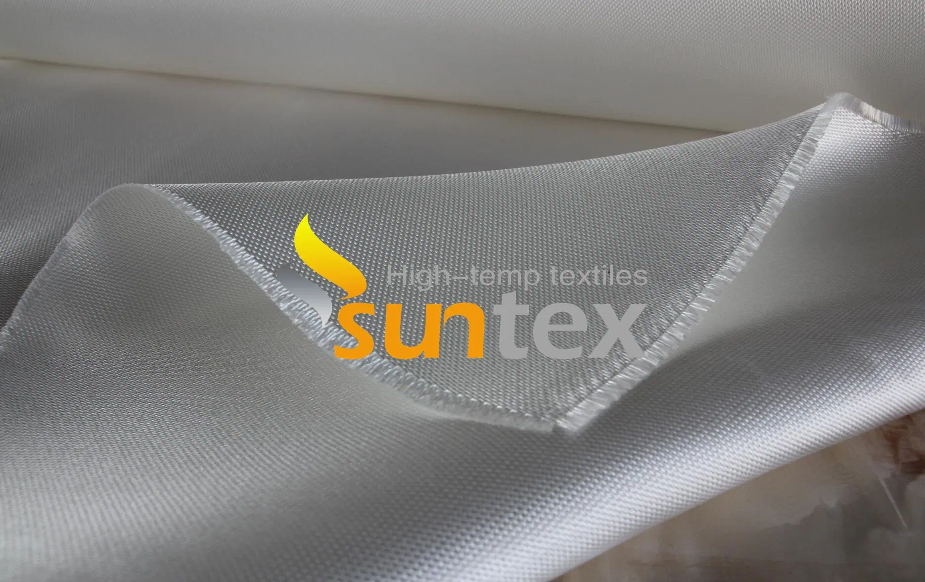 1000 Degrees Celsius Temperature High Silica Texturized Fabric Golden Silica Fabric