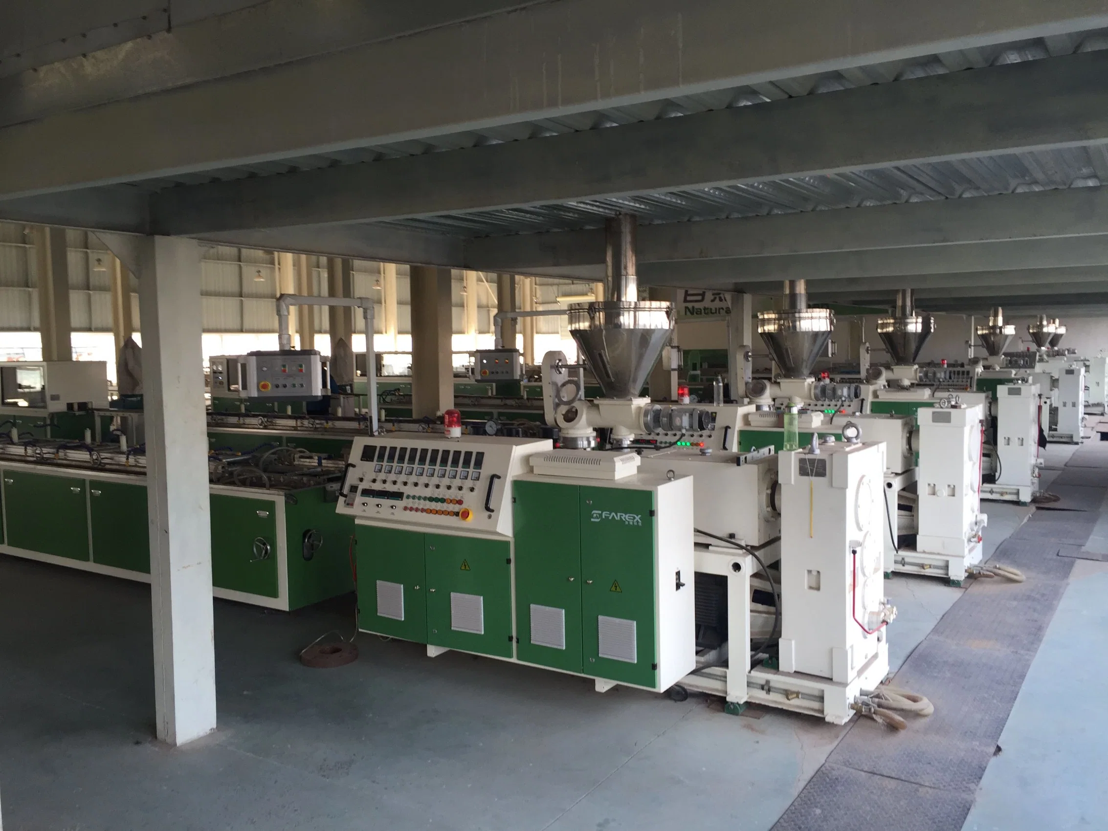 Plastic PVC WPC Profile Board Extrusion Line WPC Decking Production Line