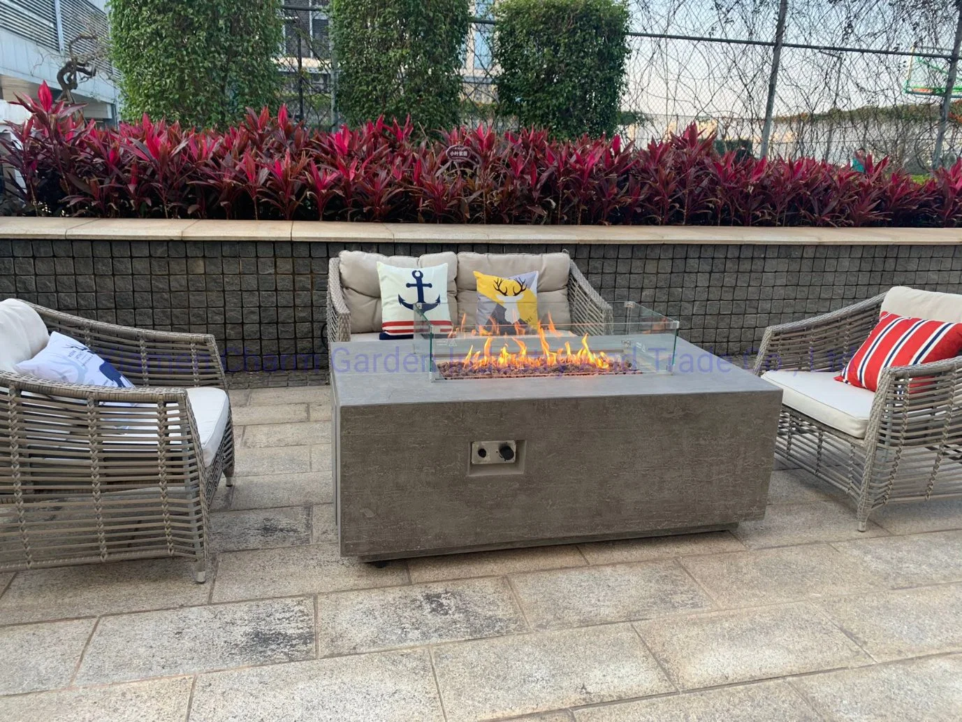 Coffee Gas Fire Pit Table Fire Table Good Match with Outdoor Rattan Furniture Sofa Set