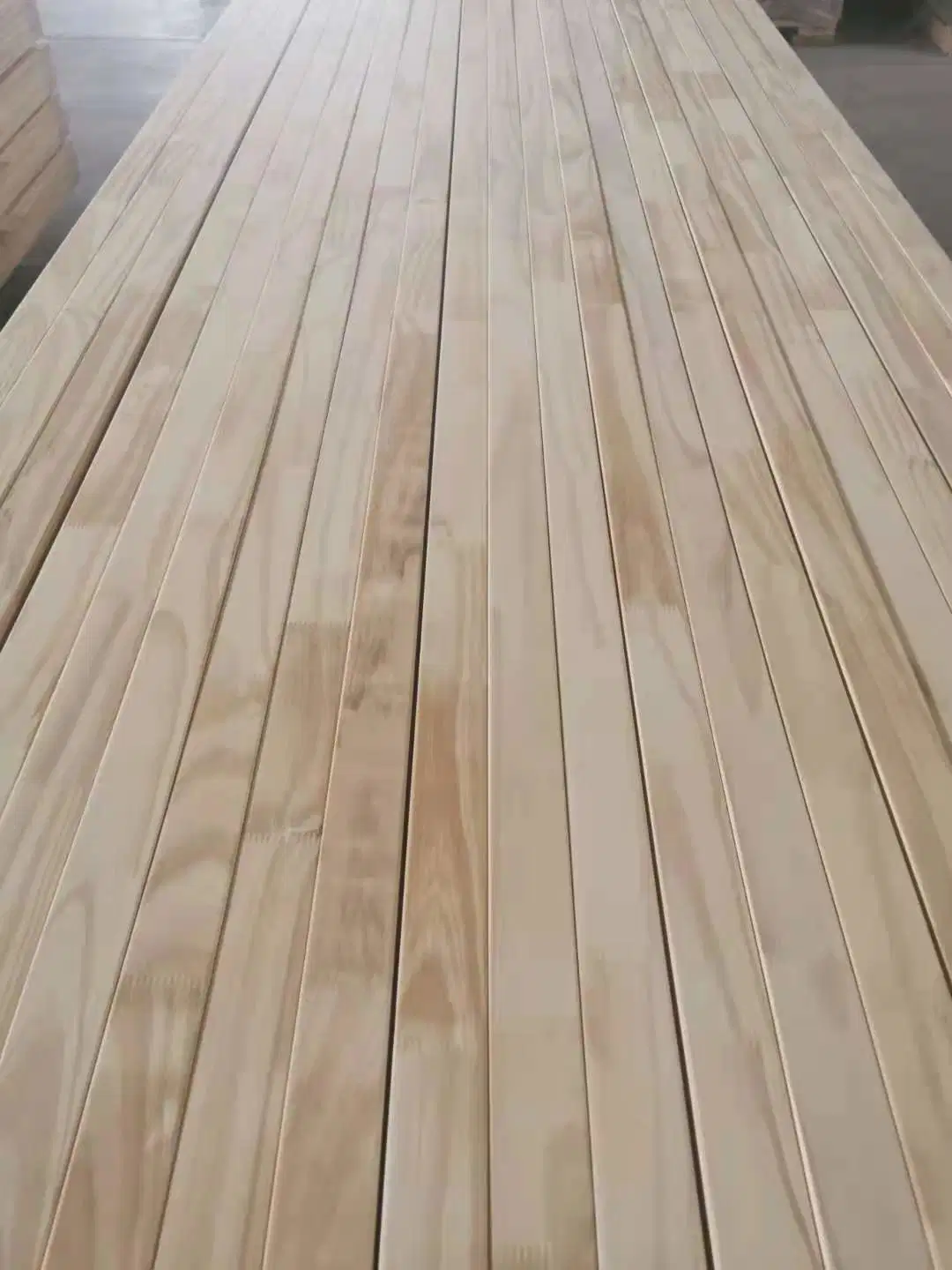 Natural Real Wood Solid Wood Planks with Pine Oak, Rubberwood, Paulownia, Poplar Wood