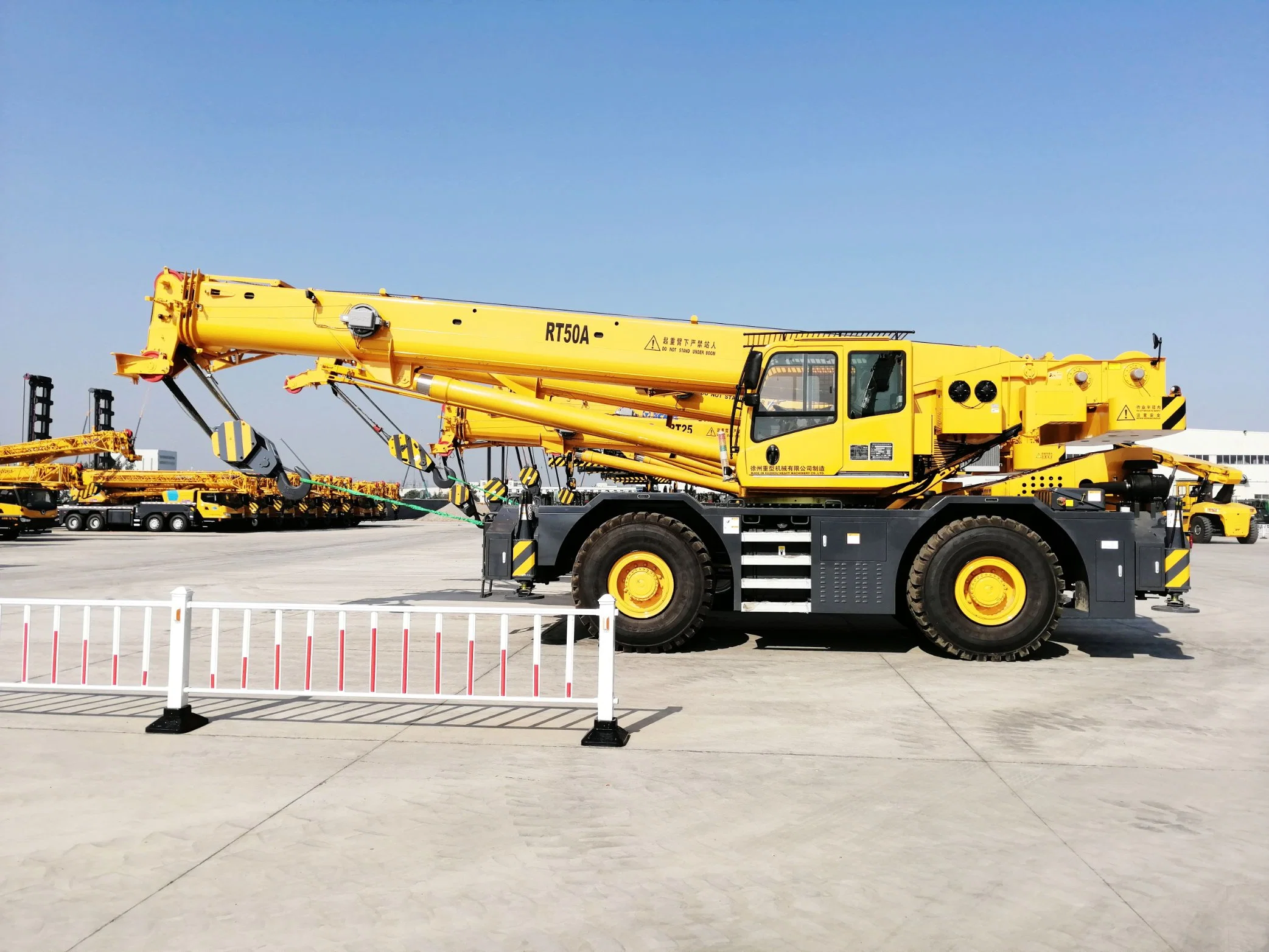 Rt50 un terrain accidenté Crane 50 tonnes de capacité de levage