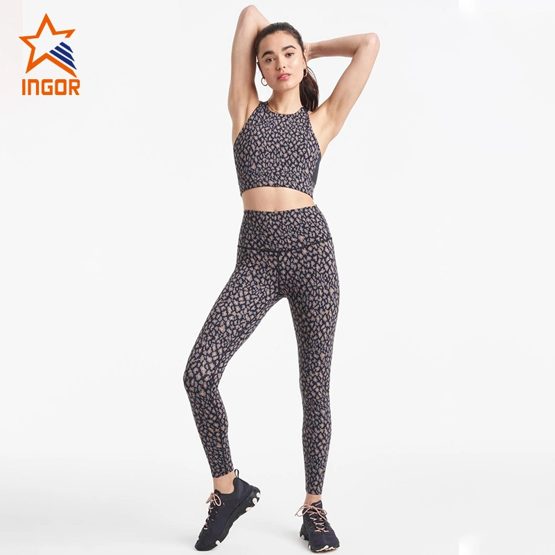 Women`S Sports Wear Leggings Pants Features a 7/8 Silhouette with a Pattern of Nightfall Cheetah