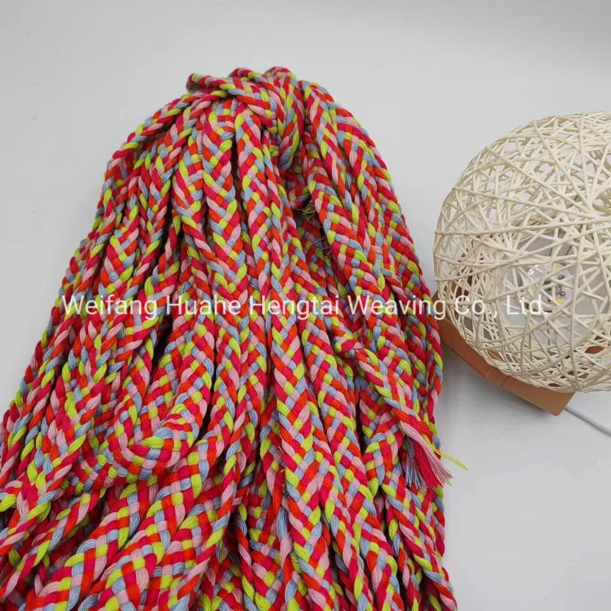 Wholesale/Supplier of High-Quality Colored Woven Rope in Stock