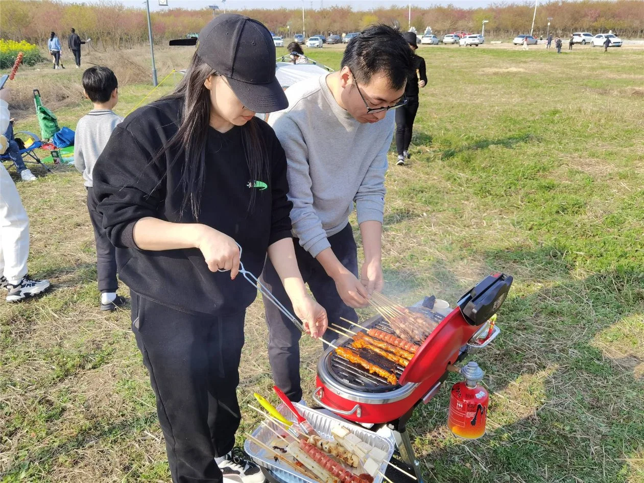 Equipaje rojo plegable y portátil elegante estilo barbacoa