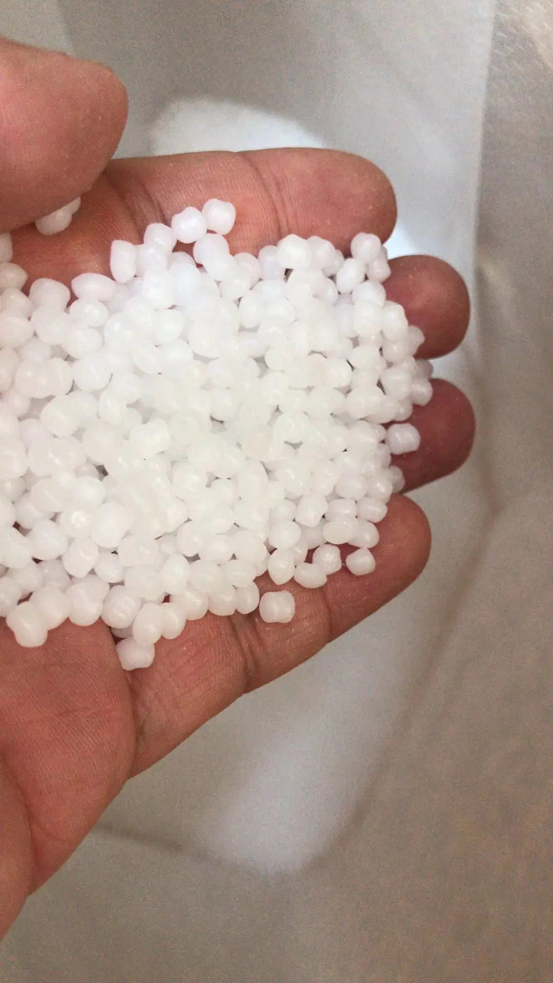 White Virgin HDPE Plastic Granules Injection Grade Molding for Caps