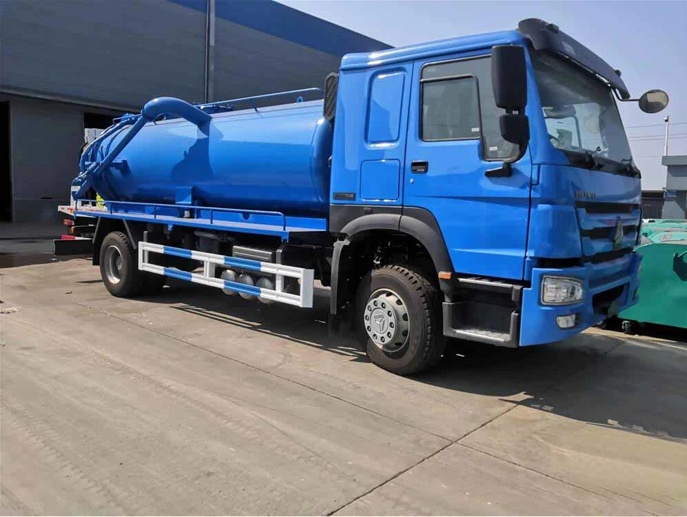 Hot Sale China HOWO Suction Sewage Truck 336HP 6*4 for Sale