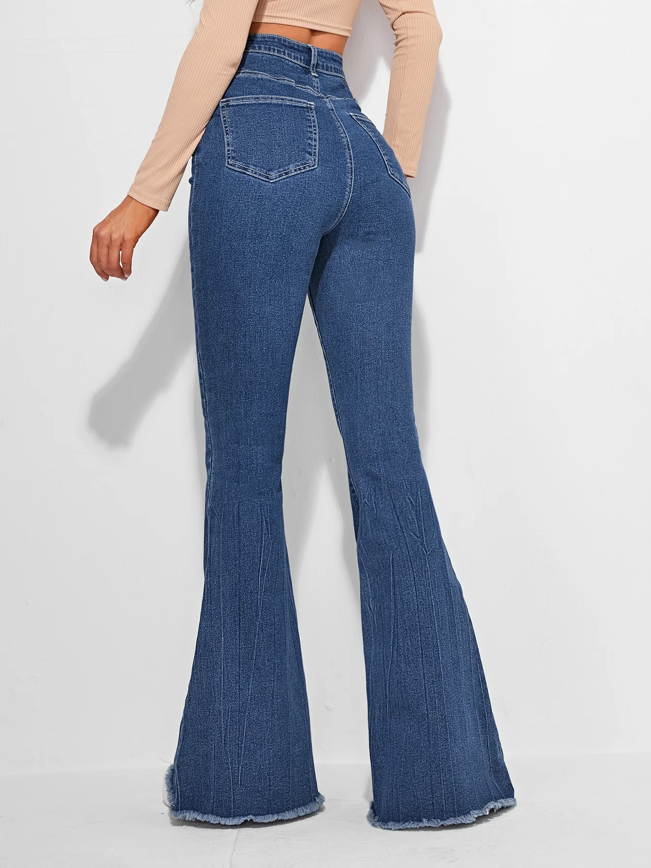 O OEM&amp;Manufacturer Novo Fashion Lady High-Waisted esticar a cor azul claro conexão acampanada de alta qualidade com margem bruta sobre jeans Denim Inferior