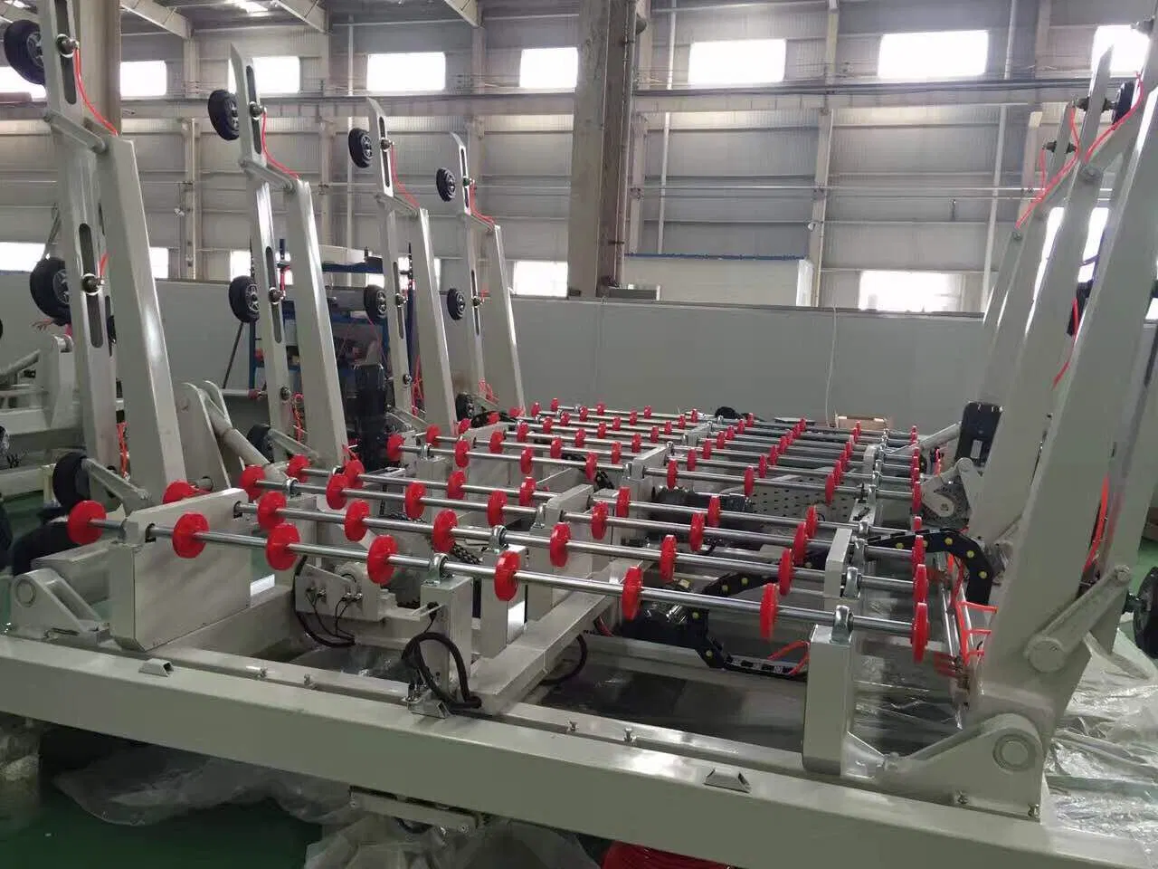 China Jinan Automatic Loading Breaking Glass Cutting Saw with Air Floating