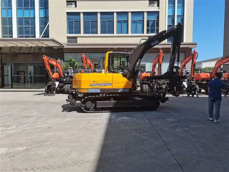 Jinggong Customized Railway Excavator Sleeper Laying Machine for Railroad Maintenance