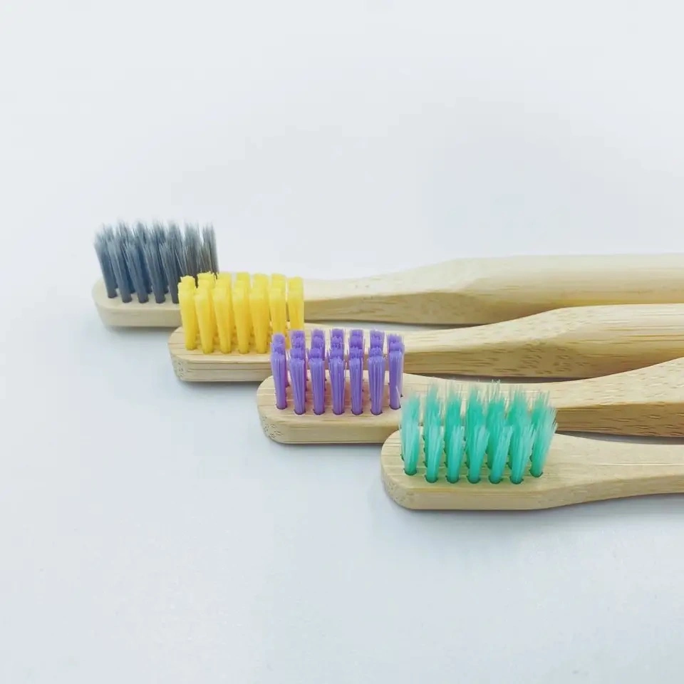 Nova escova de dentes de dentes redondos com pega CE Bamboo personalizada OEM Soft Escova de dentes de bambu biodegradável sem BPA Eco Friendly