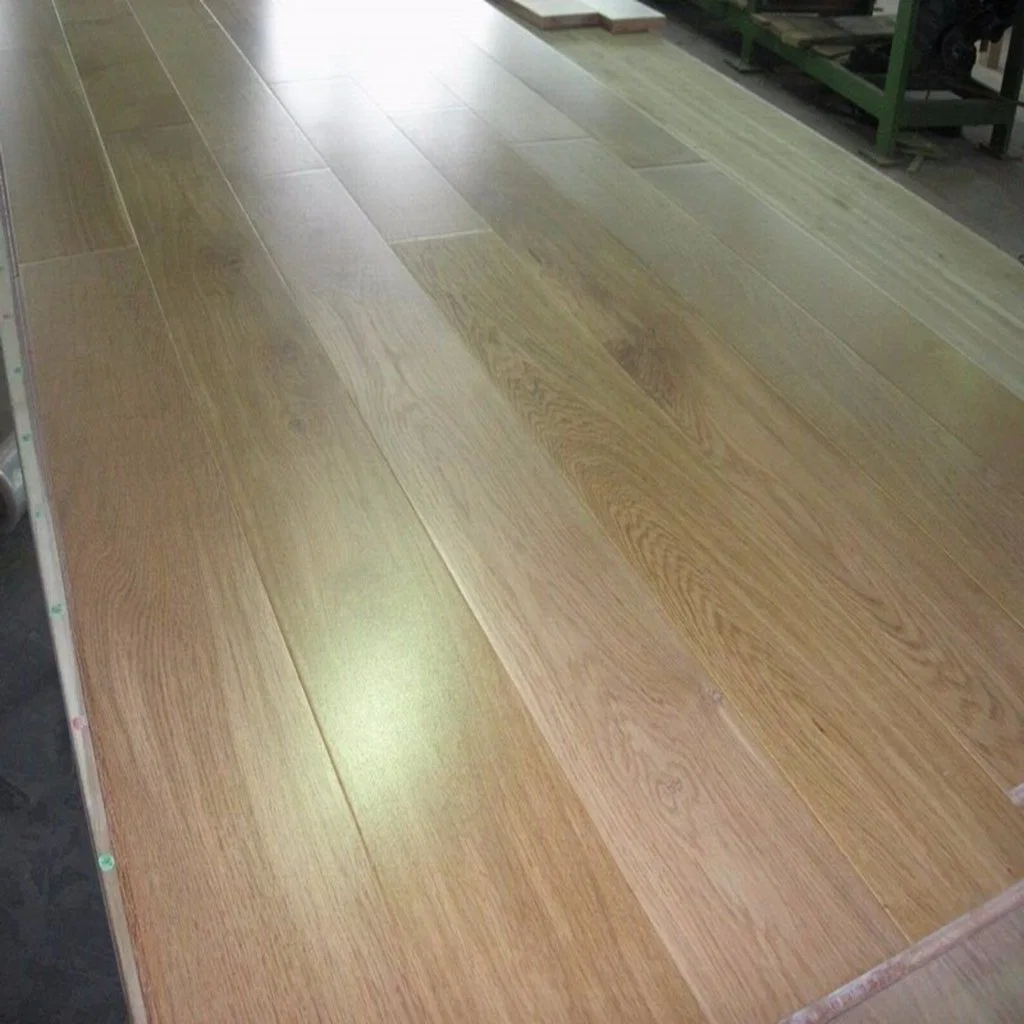 150/190/220/240/300mm Wide Oak Engineered Flooring/Hardwood Flooring/Timber Flooring with Light/Dark Colors