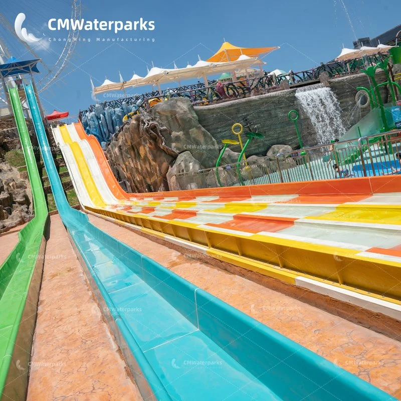 Nouvelle arrivée Parc aquatique Équipement Toboggan en fibre de verre Tapis de glisse