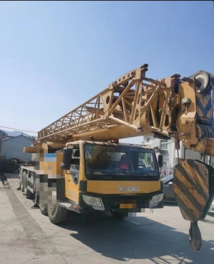 Chinese Rough Terrain Crane Truck Cranes 70t Lifting with Best Price