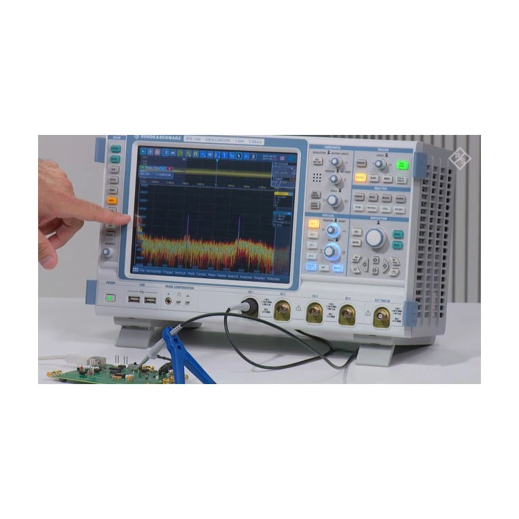 La versión RTM de R&amp;S3004 Osciloscopio Analizador lógico de la sonda de la opción del generador de señal