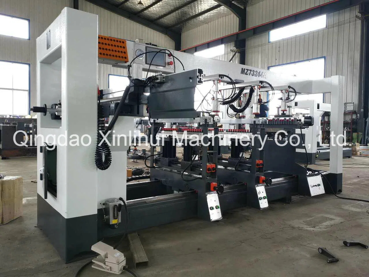 Construction Plywood Manufacturing Six-Row Woodwork Drilling Machine with Pneumatic Turning of The Spindle Row for Aluminum Wood with Double Motors