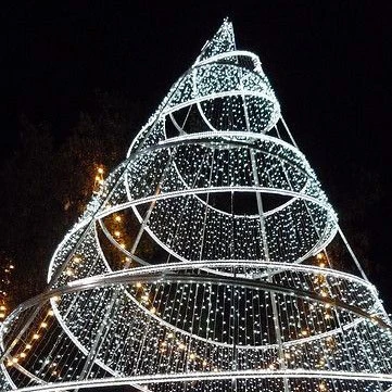 Künstliche Spirale im Freien kommerzielle beleuchtet großen Riesen Weihnachtsbaum für Anzeige Des Stadtzentrums