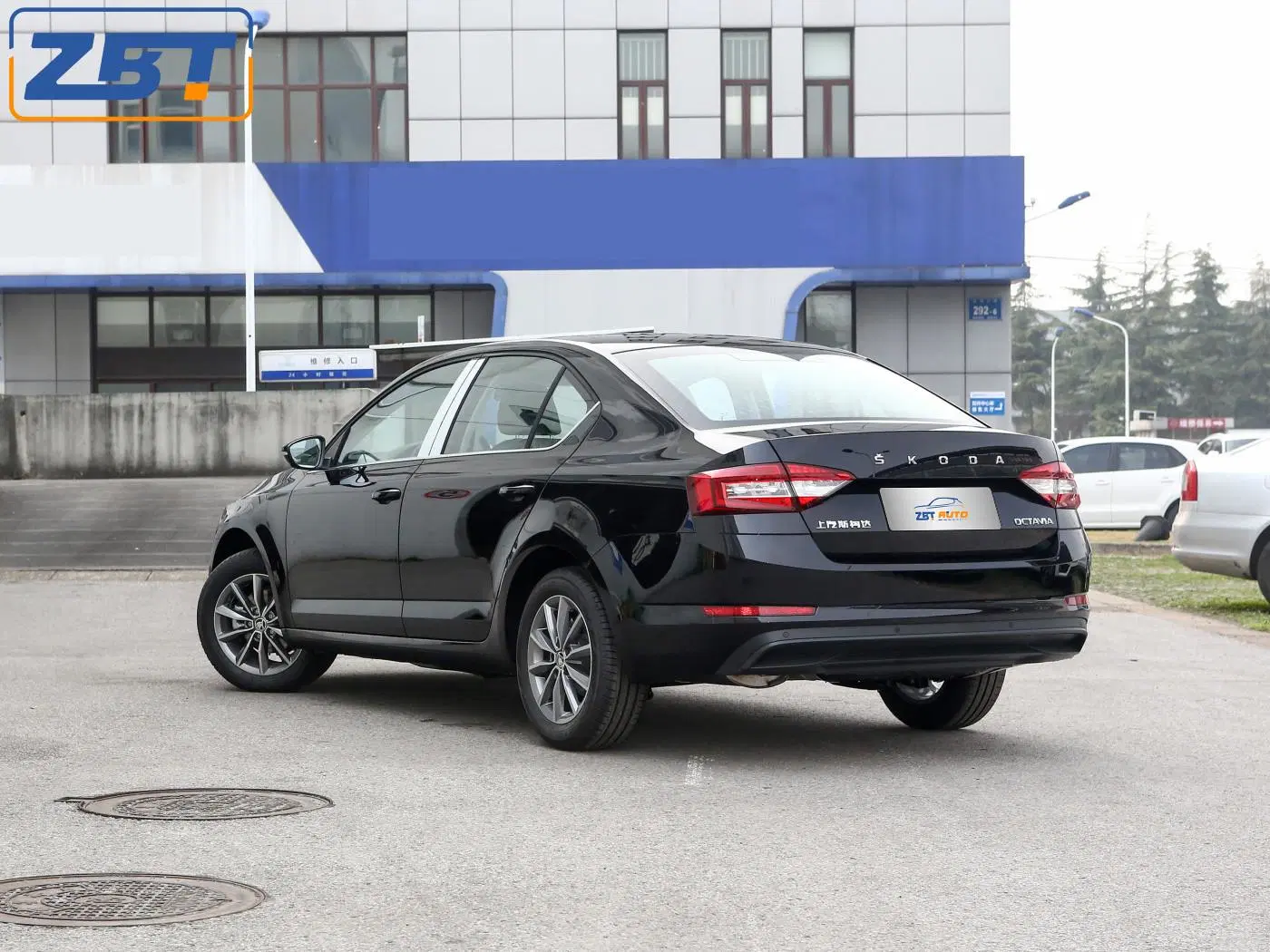 Octavia Mingrui 2023 1,5L Automobile voiture carburant bon marché de luxe d'entraînement gauche de l'essence des véhicules fabriqués en Chine