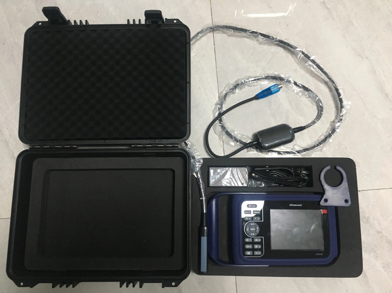 Cheapest Portable Vet Ultrasound Machine Used for Animal Pregnancy Scanning