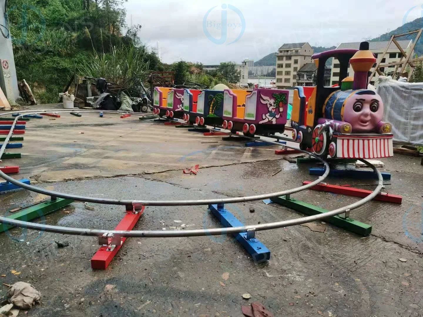 Attractions électriques pour enfants train sur piste ovale électrique