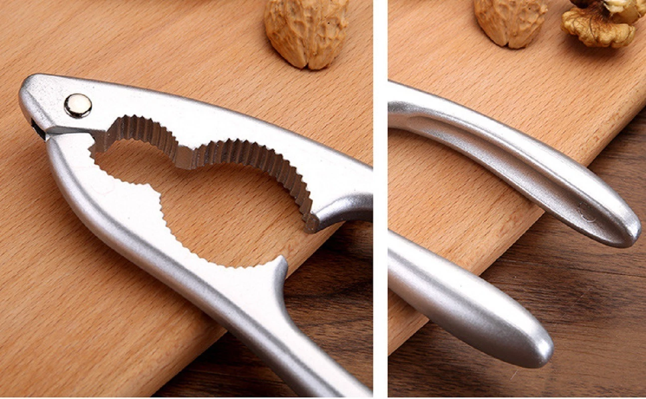 Premium Quality Walnut Plier Opener Tool Breaker Nutcracker Clip Bl16424
