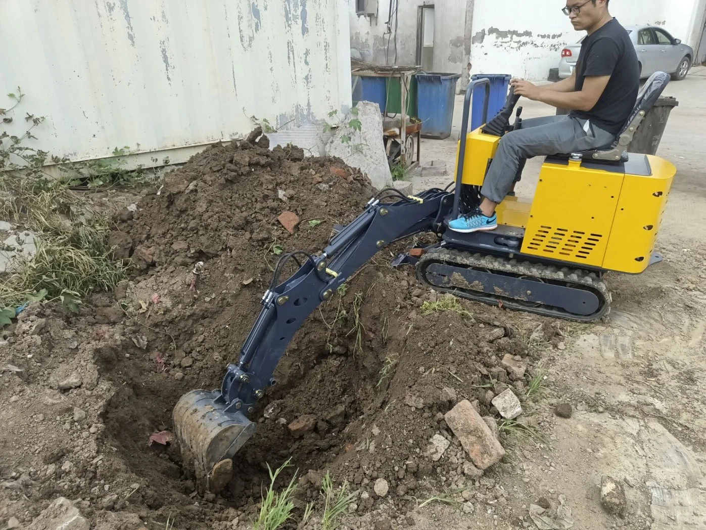 China 1 Ton Portable Mini Excavator Super Mini Digger