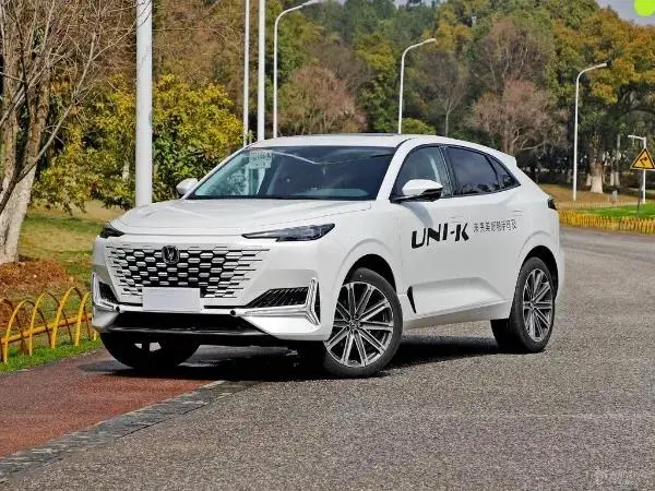 2022 2023 Changan Uni-K 2.0t IDD 2021 Uni-K SUV 4 عجلة سيارة جديدة للطاقة هجين كبيرة رخيصة جديدة الطاقة الكهربائية للكبار على اليسار القيادة بالسيارة المستعملة