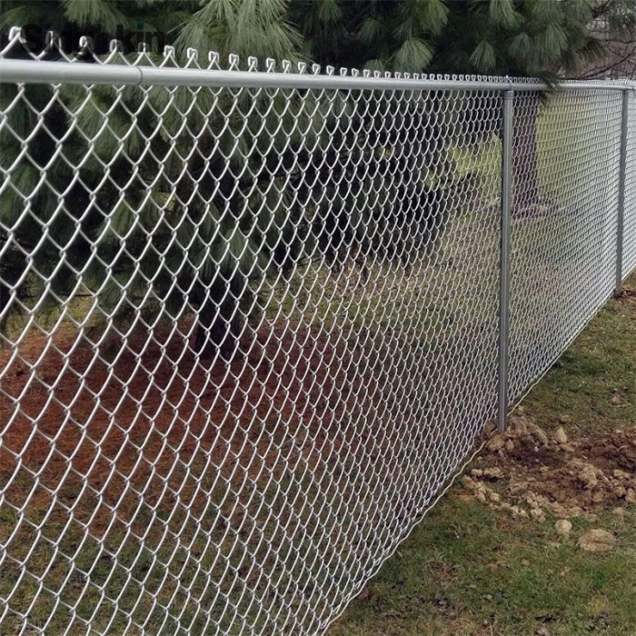 Barrière de liaison de chaîne GI Fence fil Cyclone Fencing avec barbelé Fil