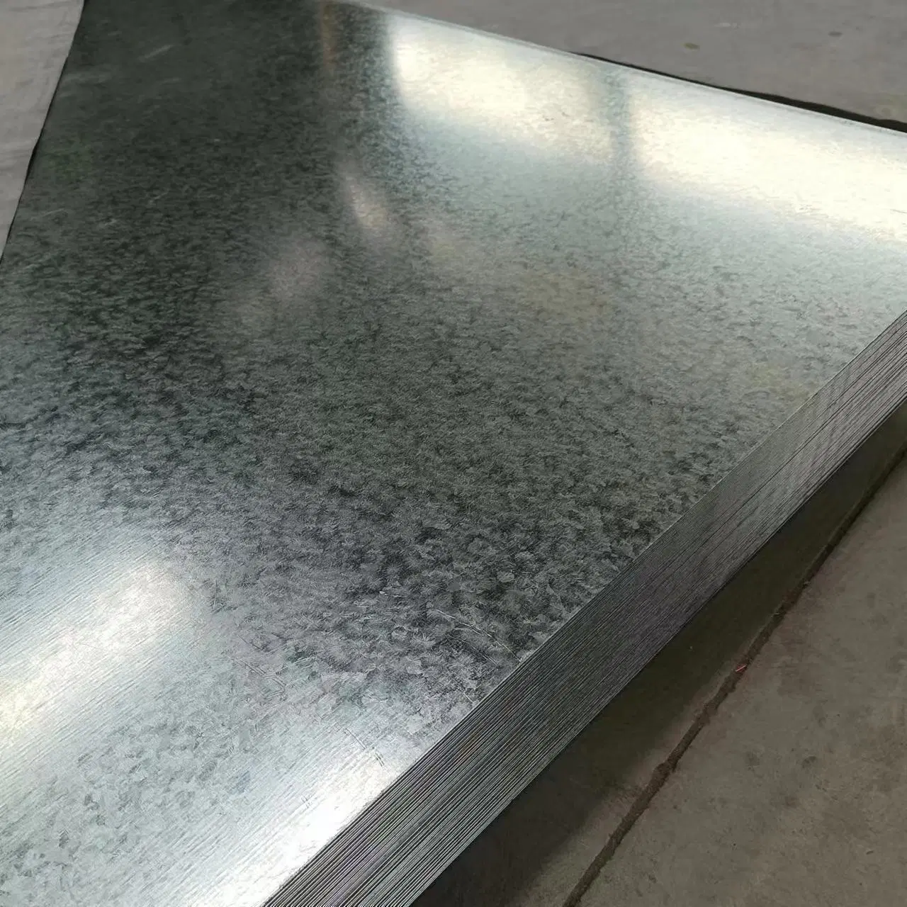 DX51D Z275 24 manómetro Gi Gl galvanizado a quente Galvalume Chapas de aço galvanizado Metal para telhados