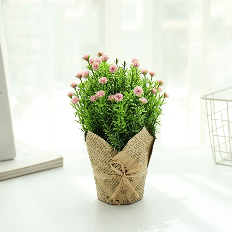 Planta de flores de lavanda con potita falsa para decoración de mesa