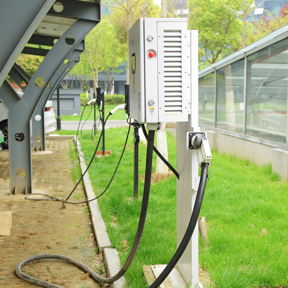 Station de chargeur DC 40kw Utilisation en extérieur l'utilisation commerciale des armes à feu unique pour le véhicule électrique