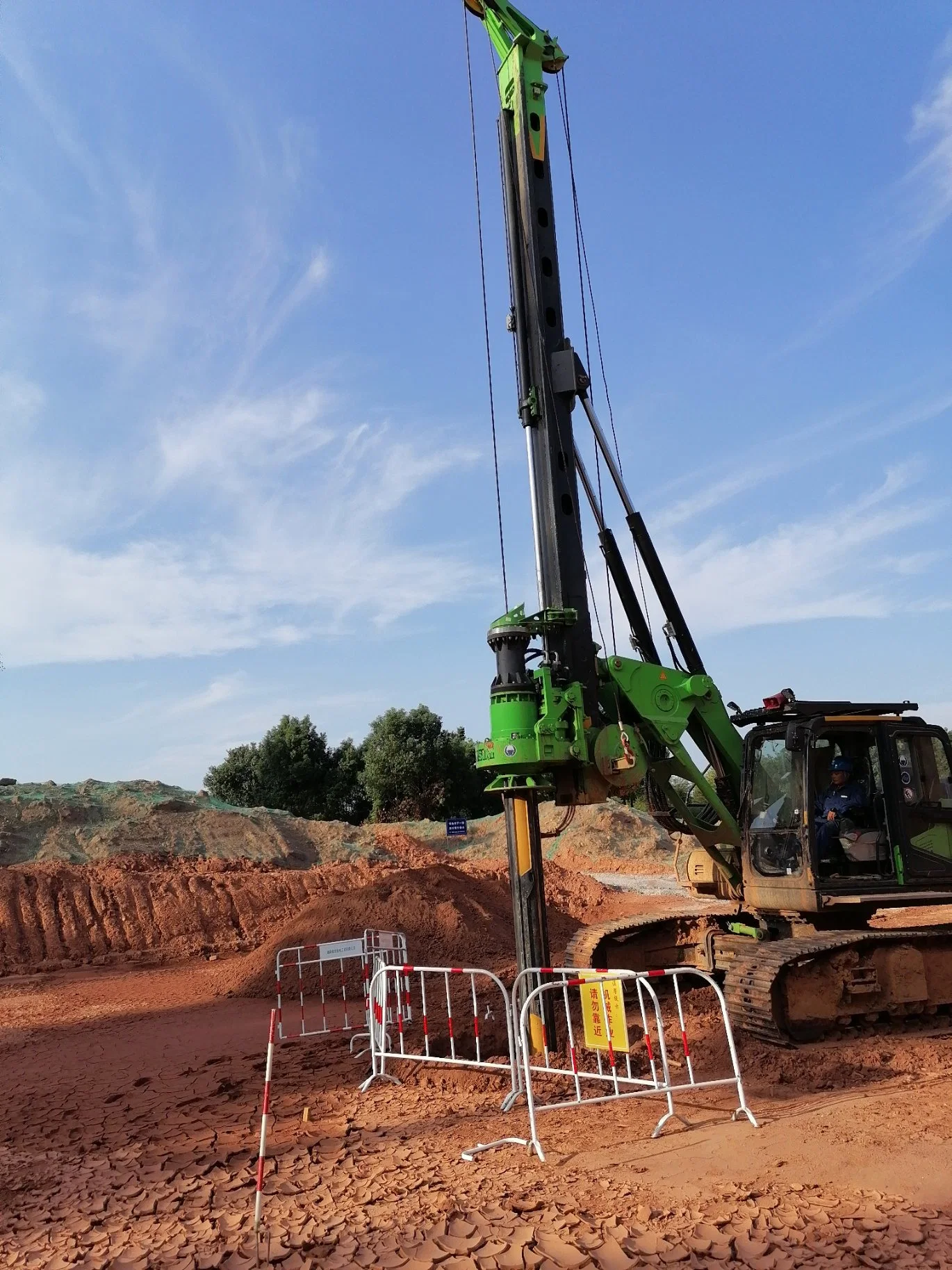 Tysim Kr300e Rotary Drilling Rig, Transporte de carga única, Equipo de apilado