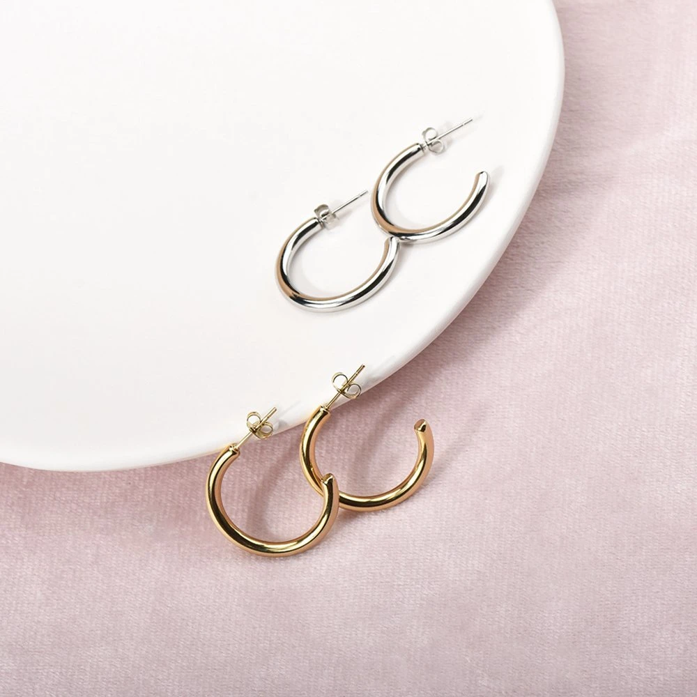 Plaqué or de vente chaude exagérées Chunky C-Shaped Earrings ronde géométrique en acier inoxydable à composition non limitée pour les femmes Stud Earrings