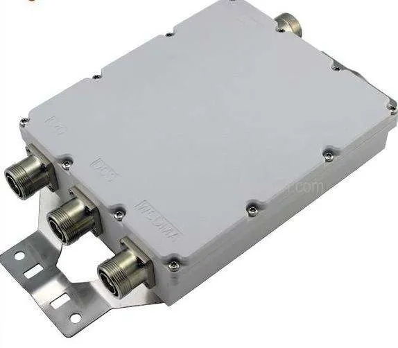 800-3800MHz Multiplexador de 5 vias para Interior com junta de banda quádrupla com 4.3-10n Conector fêmea