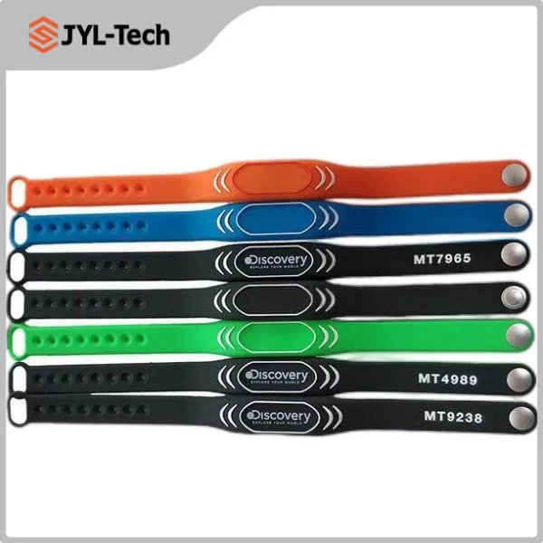 Factory Wholesale/Supplier Good Quality Waterproof NFC Ntag213 RFID Silicone Wristband Bracelet Band