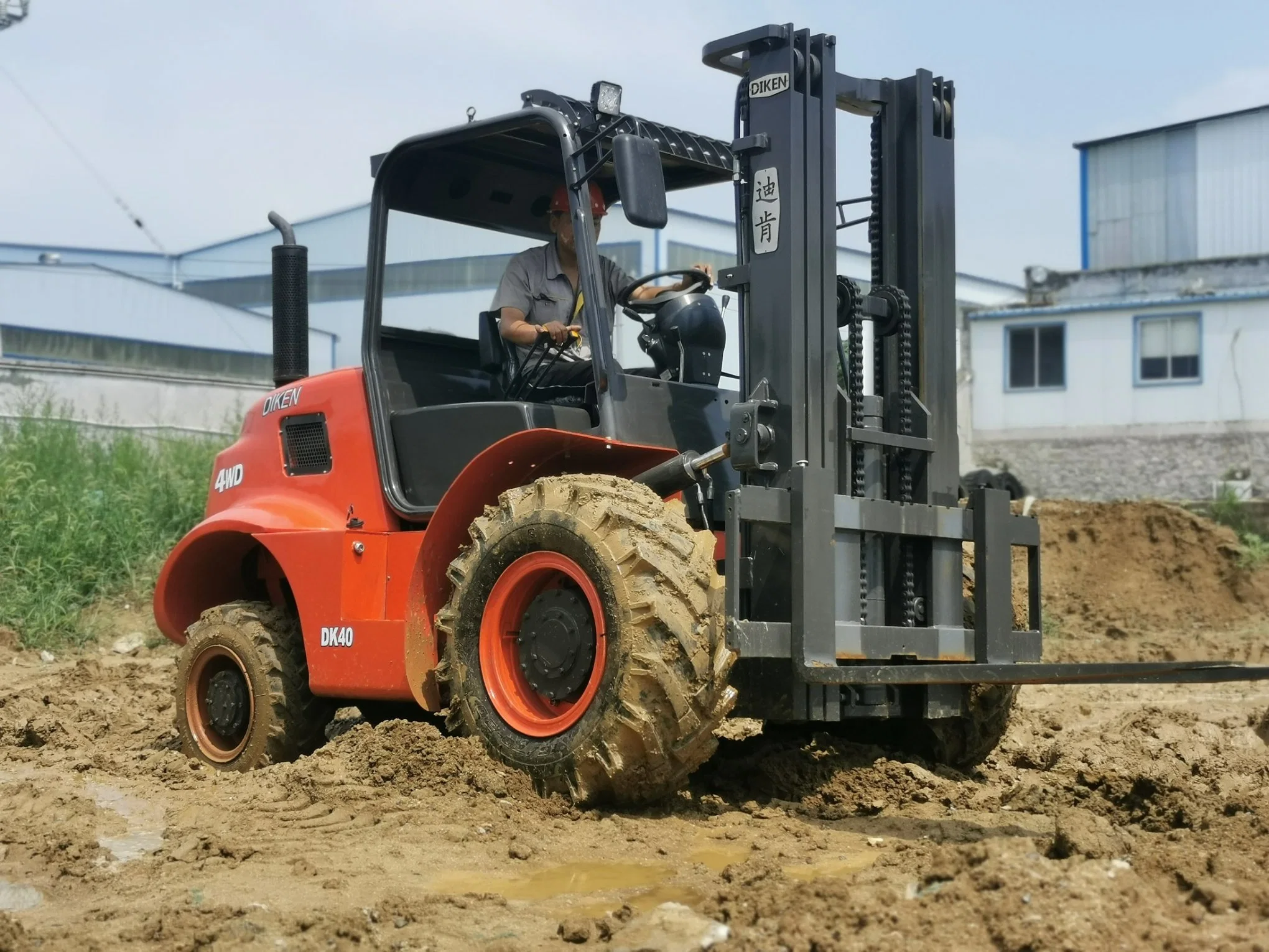 4 Ton 4X4 4WD Geländewagen Gabelstapler Maschine für Bau / Öl Zu