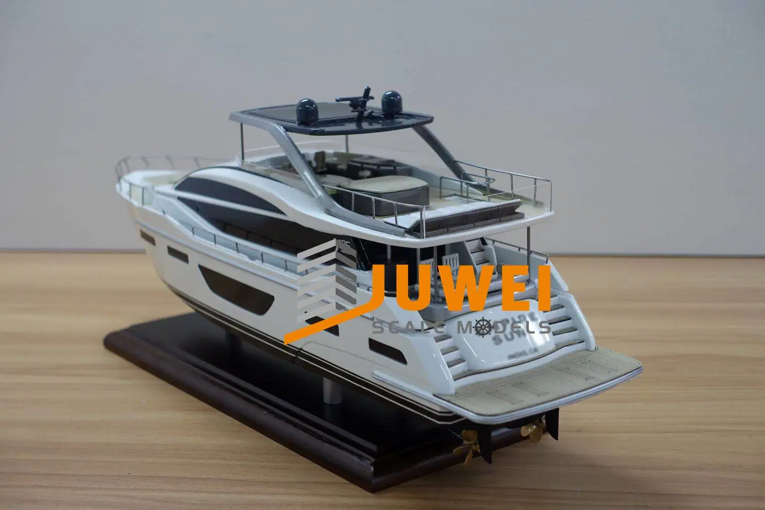 Modelo de iate miniatura Ship Builder (JW-223)