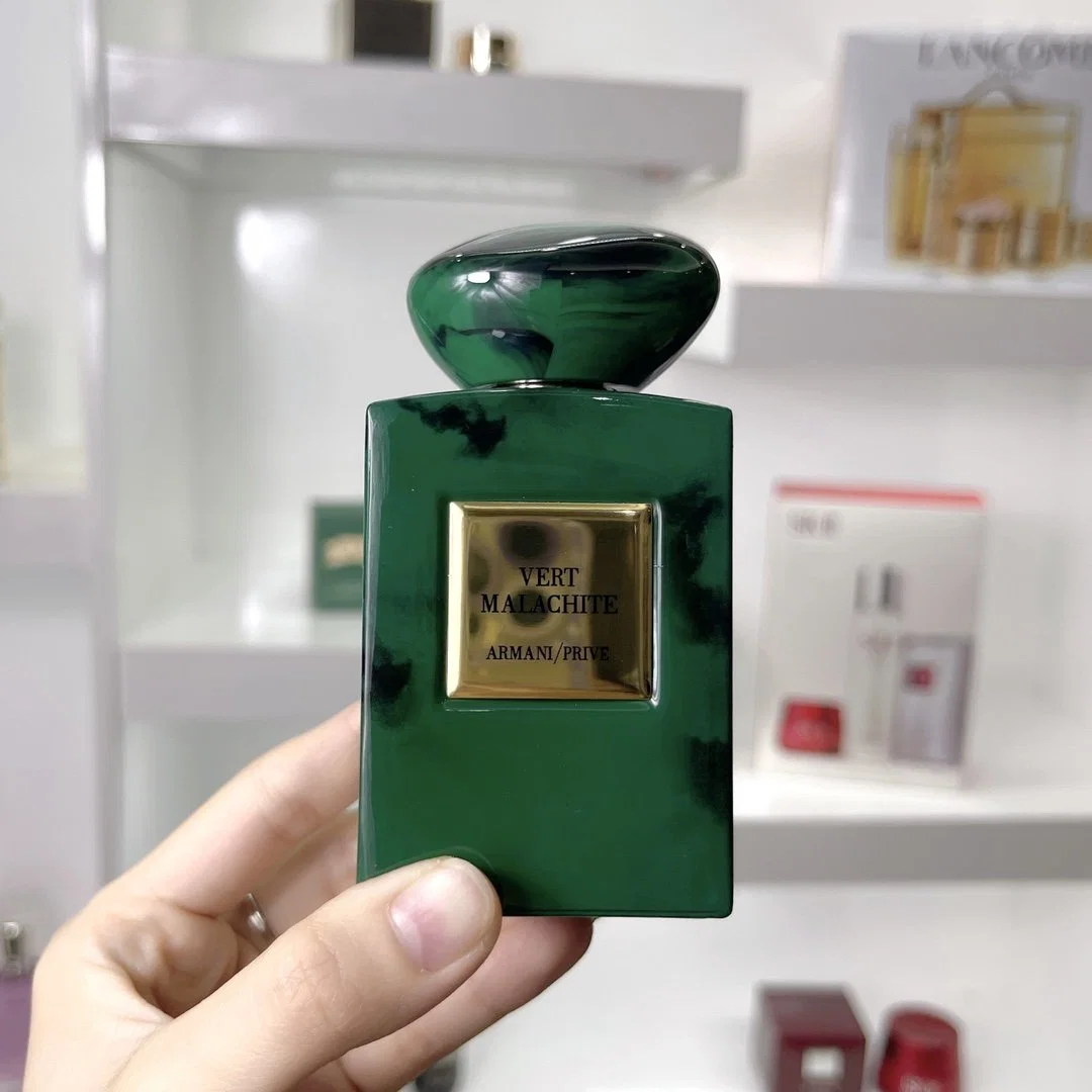 Direto da fábrica para as mulheres Perfume populares vaso Novo Design fragrância duradoura de Pulverização