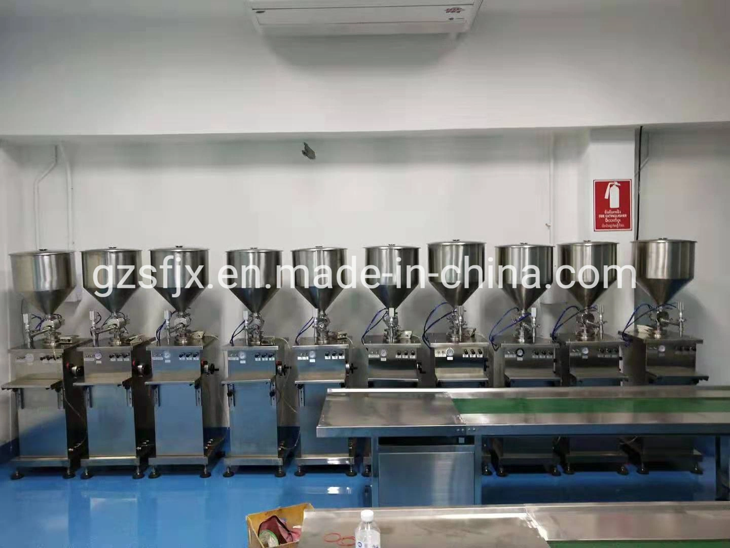 Semi-Auto Automatic Mineral Water Filling Packing Machine