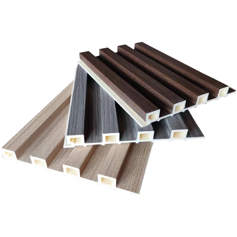 El color de madera impermeable Interior Decoración de pared exterior acanalado WPC Panel de pared de PVC revestimiento de la hoja de panel de techo