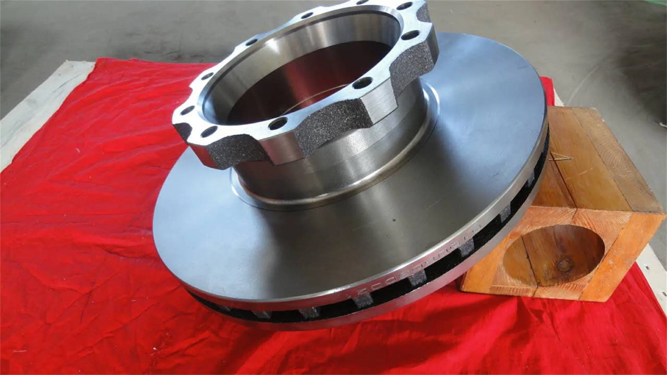 a Wide Range of Truck/Trailer Axle Parts and Hubs, Wholesale/Supplier and Retail