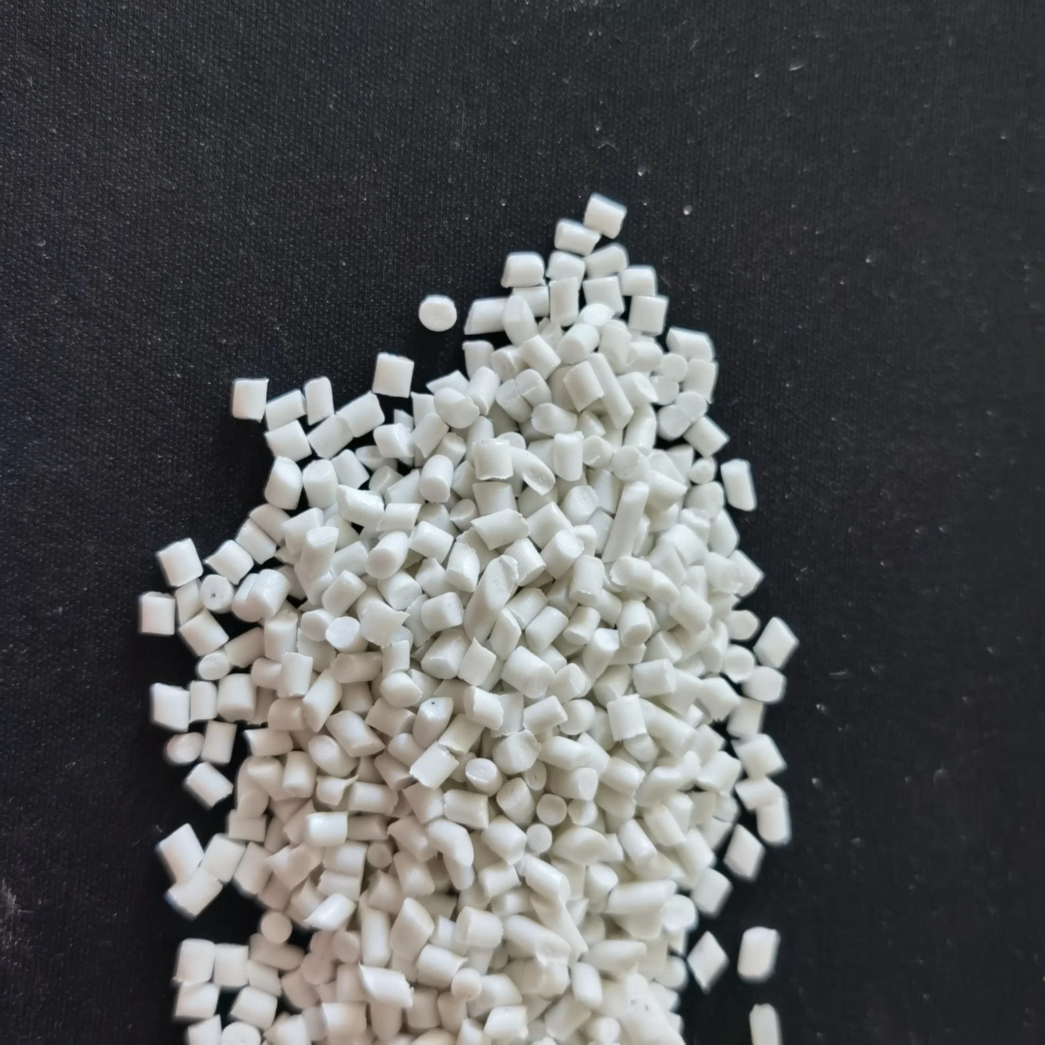 Usine plastique haute qualité renforcé PA6 Pellets Granulés matière première Résine polyamide de nylon vierge