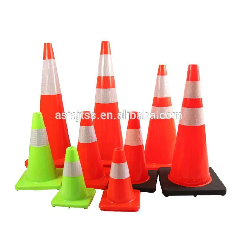 Professional Manufacturer Traffic Road Safety Black Base PVC Traffic Cone 70cm