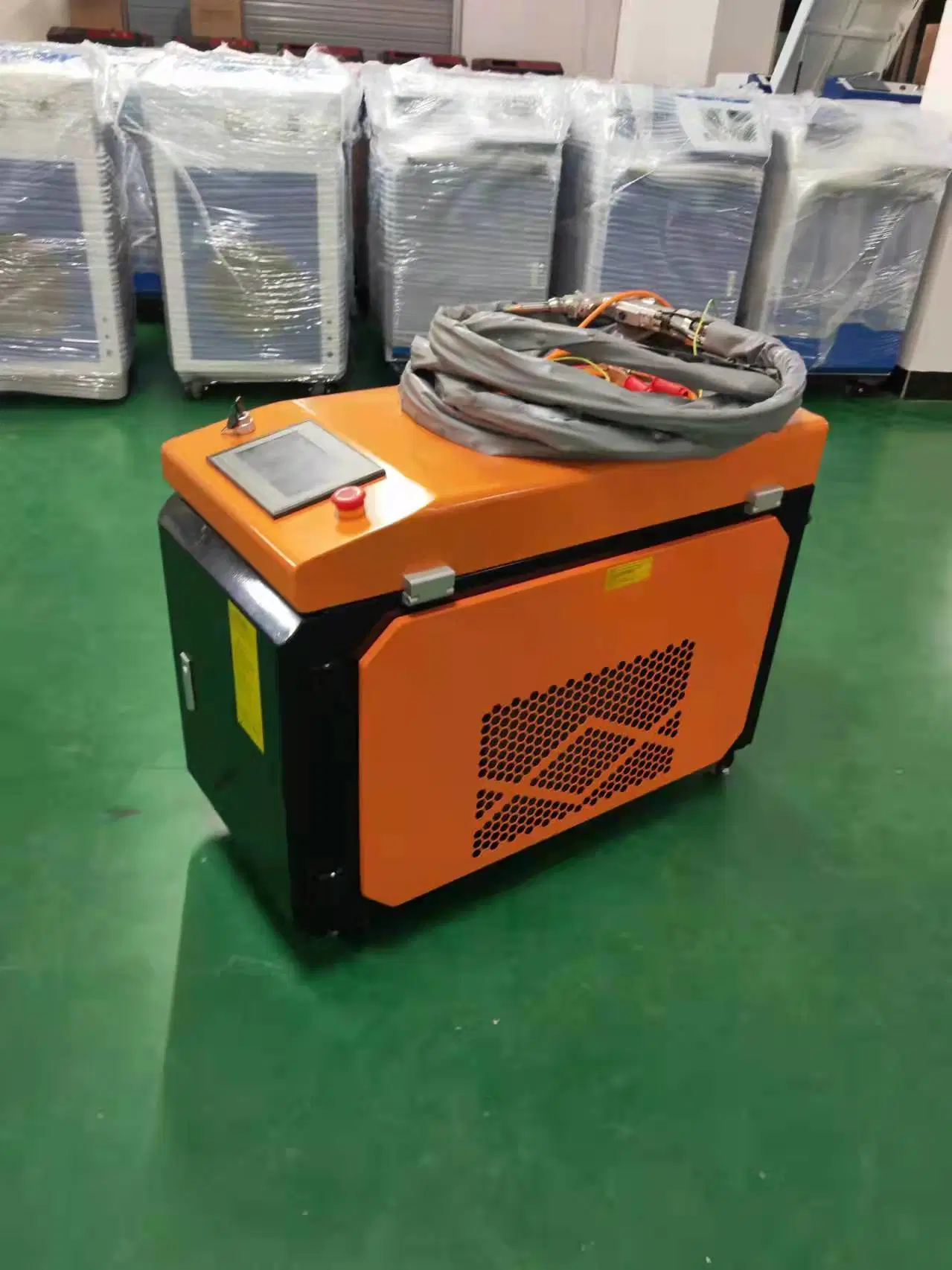 1000W Handheld Laser Welding Machine 6mm Stainless Steel Laser Soldering Machine 1kw