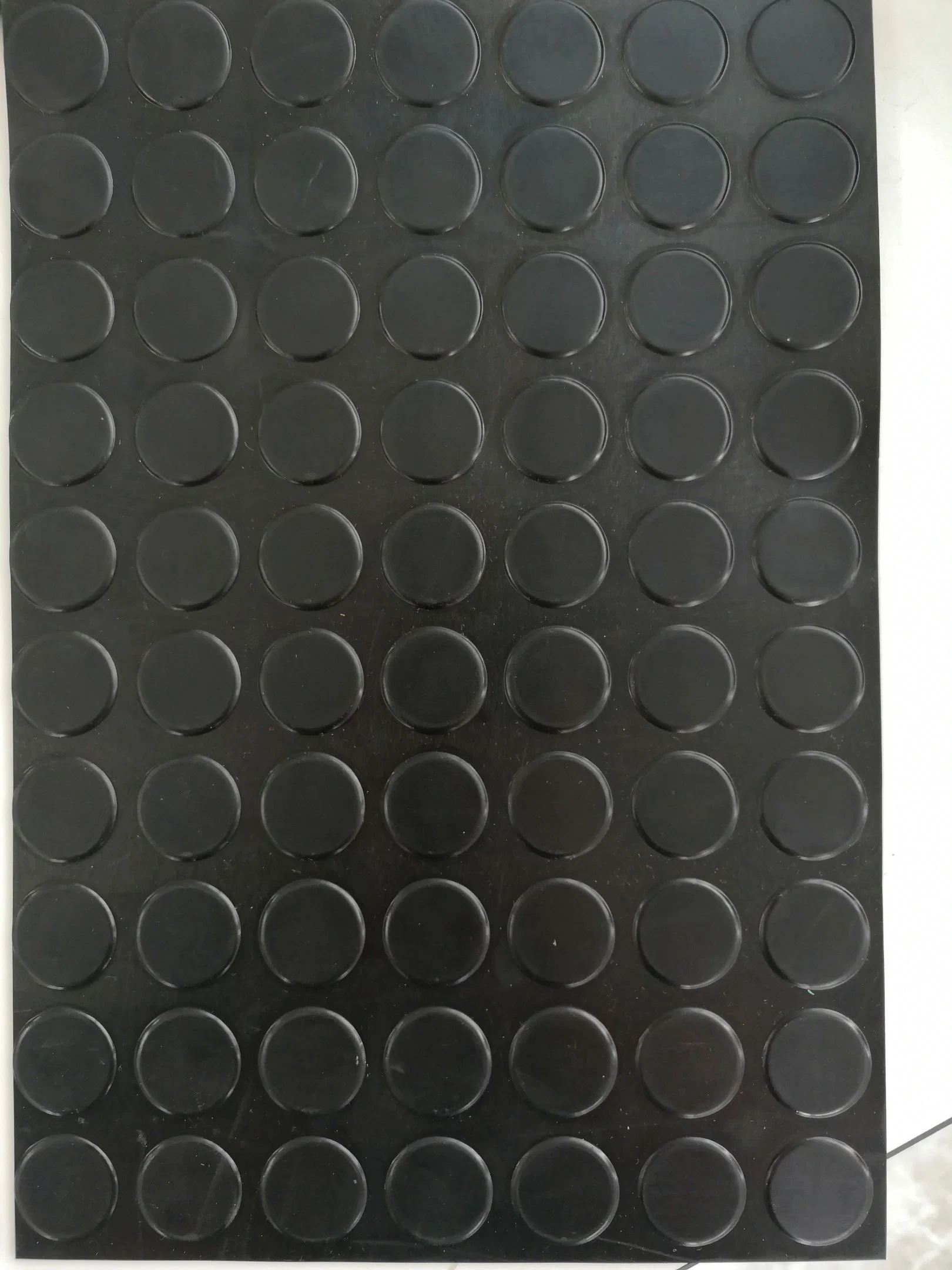 Suministro de OEM de fábrica Industrial SBR Stud Circular Rollo Natural productos de caucho alfombrilla