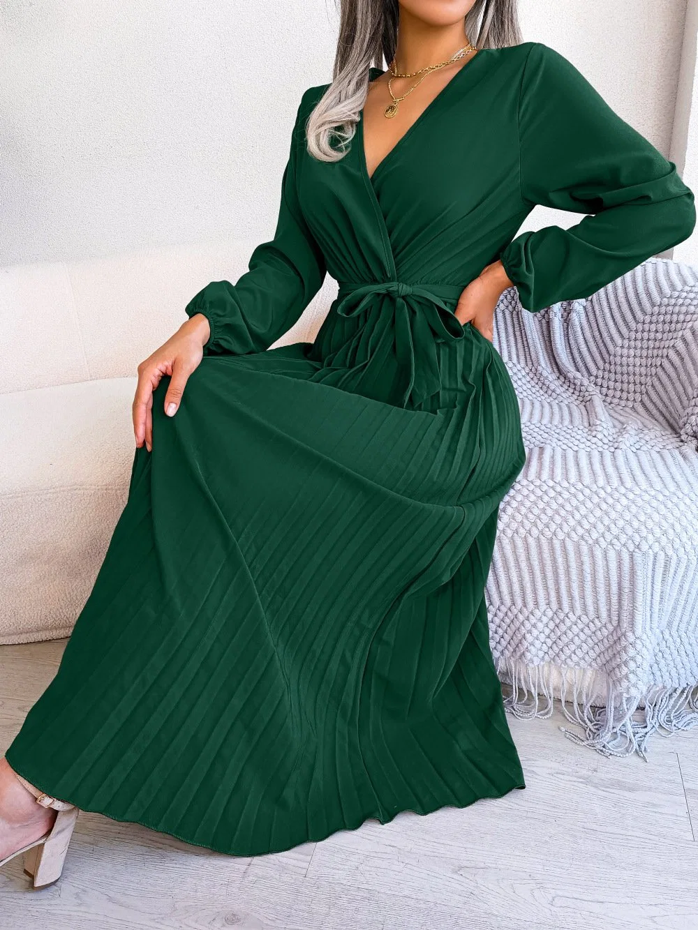 Instagram Hit Real Shot Europe and The United States Spring and Summer Temperament Cross V-Neck Big Swing Pleated Long Skirt Amazon Cross-Border Women's Wear