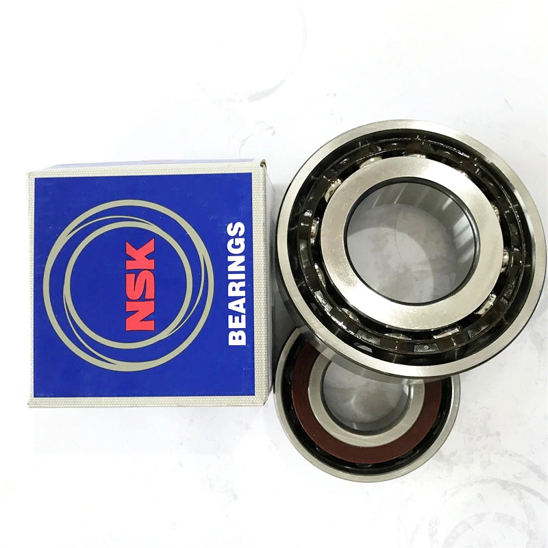 Stock 15X28X7 mm Japan NSK Angular Contact Ball Bearing 7902