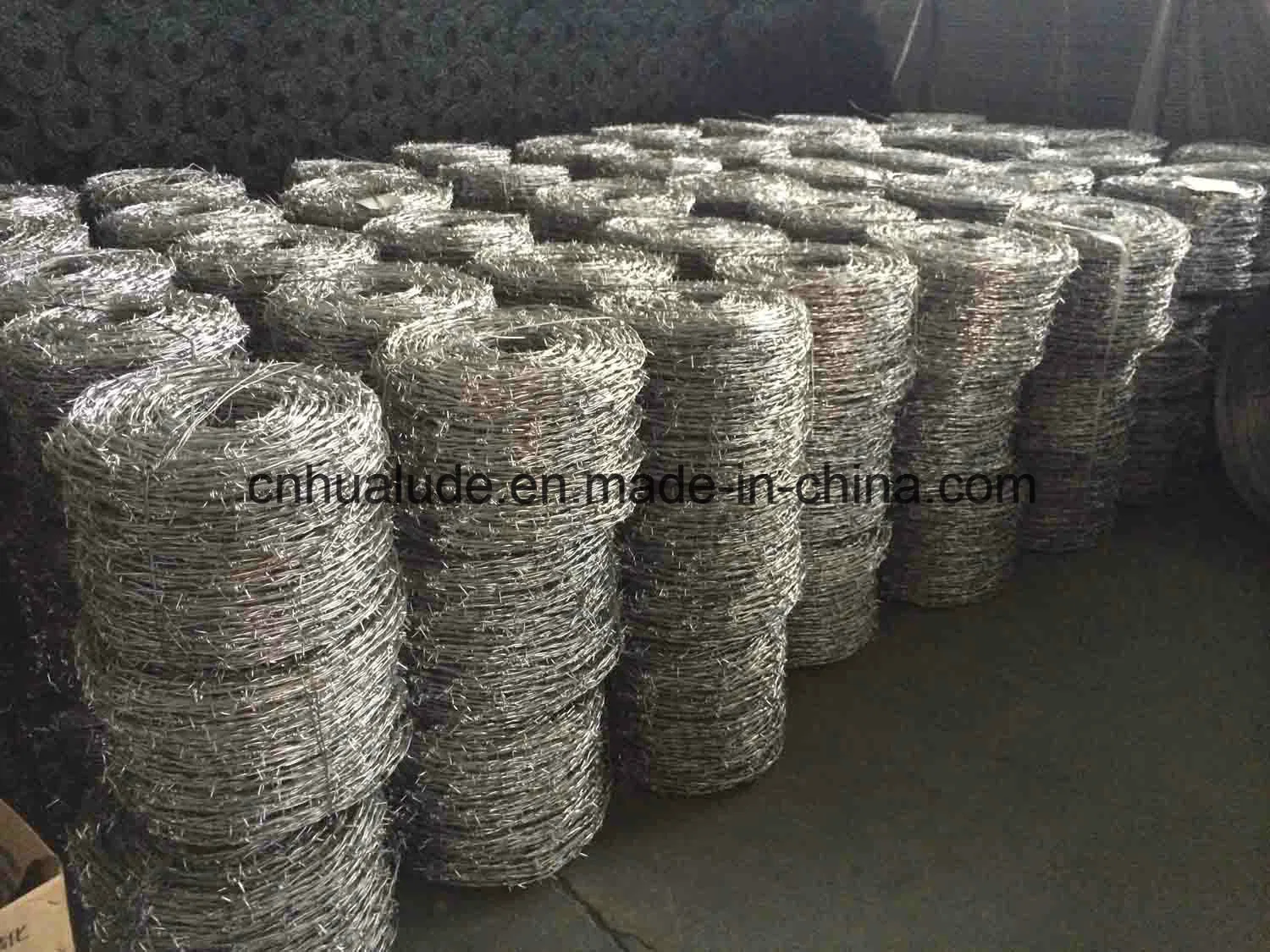 Hot-Dipped Galvanized Barbed Wire for Airport Prison Security Fence